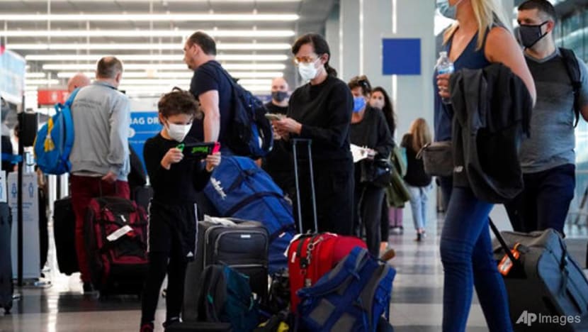 Air travel hits another pandemic high, flight delays grow Air travel hits another pandemic high, flight delays grow