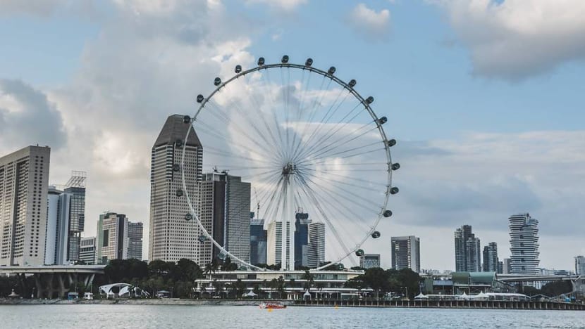 Singapore Flyer suspends flight operations after detecting 'technical issue' during maintenance
