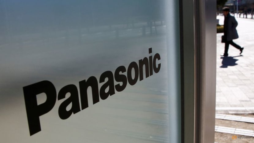 Panasonic to build EV battery plant for Tesla in Kansas -Nikkei Panasonic to build EV battery plant for Tesla in Kansas -Nikkei