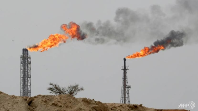 US weighs crackdown on China's import of Iranian oil US weighs crackdown on China's import of Iranian oil