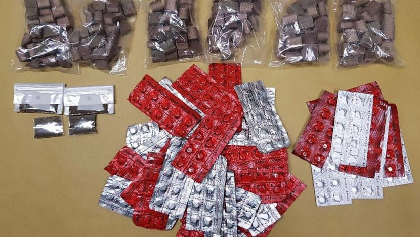 3 suspects arrested, drugs worth S$70,000 seized in raid near Outram 3 suspects arrested, drugs worth S$70,000 seized in raid near Outram