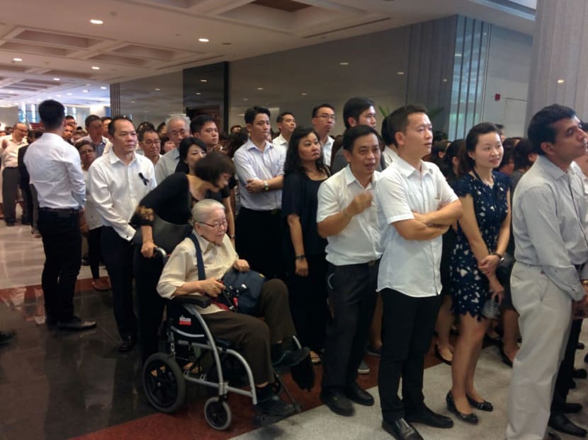 Thousands pay final respects to Mr Lee Kuan Yew