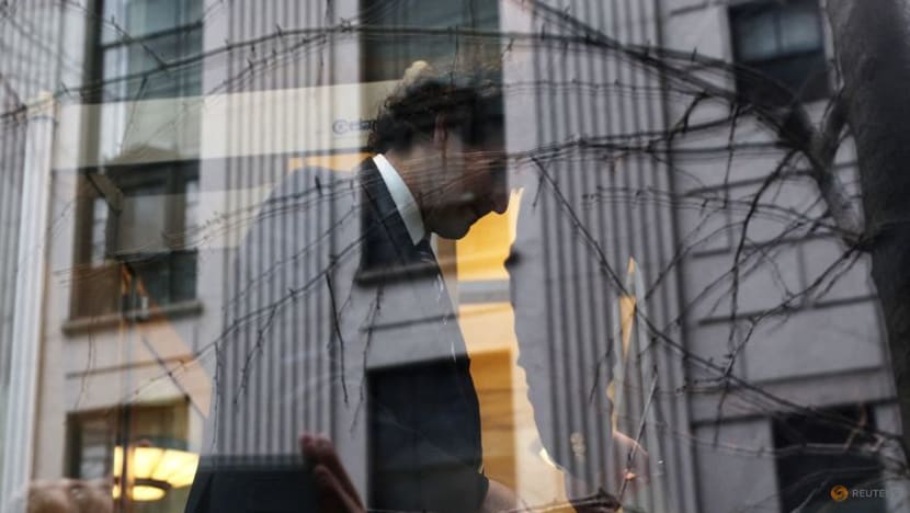 Sam Bankman-Fried, prosecutors reach new bail agreement Sam Bankman-Fried, prosecutors reach new bail agreement