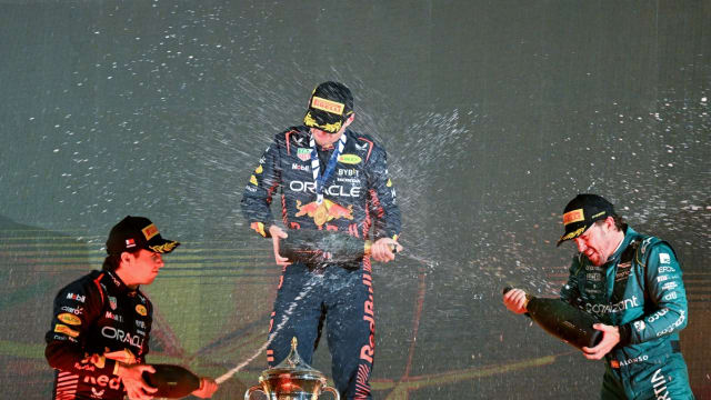 F1巴林大奖赛：维斯塔潘夺得 本赛季第一站比赛冠军