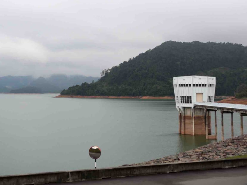 Mahathir revives water dispute with Singapore, calls 1962 deal 'ridiculous' Mahathir revives water dispute with Singapore, calls 1962 deal 'ridiculous'