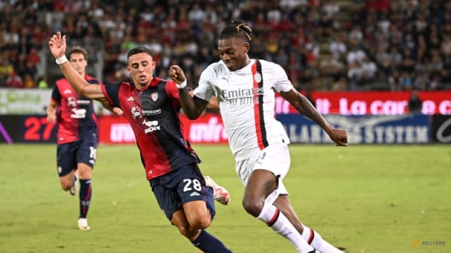 Milan fight back to beat promoted Cagliari 3-1