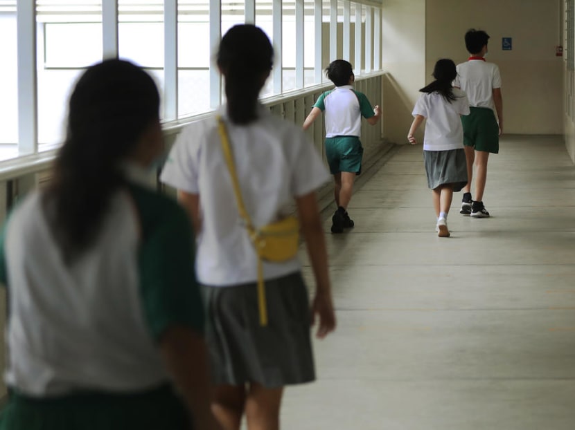 A circular by the Ministry of Education sets out the guidelines for students on quarantine order sitting for the Primary School Leaving Examination, if they test negative for Covid-19. A circular by the Ministry of Education sets out the guidelines for students on quarantine order sitting for the Primary School Leaving Examination, if they test negative for Covid-19.