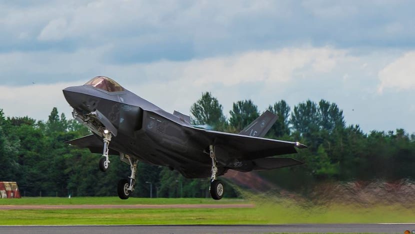 Singapore identifies F-35 fighter jet to replace F-16s, expects to buy ‘small number’ for full testing Singapore identifies F-35 fighter jet to replace F-16s, expects to buy ‘small number’ for full testing