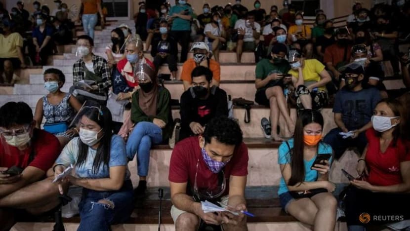 Philippines to extend night curfew in Manila amid COVID-19 surge Philippines to extend night curfew in Manila amid COVID-19 surge