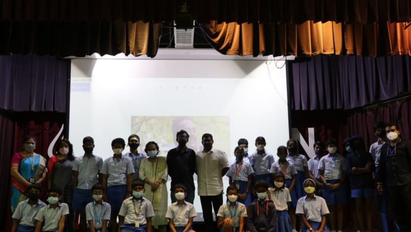 NPS சர்வதேசப் பள்ளியின் 5ஆவது தமிழ்க் கவிதை, கதை எழுதும் பயிலரங்கு NPS சர்வதேசப் பள்ளியின் 5ஆவது தமிழ்க் கவிதை, கதை எழுதும் பயிலரங்கு