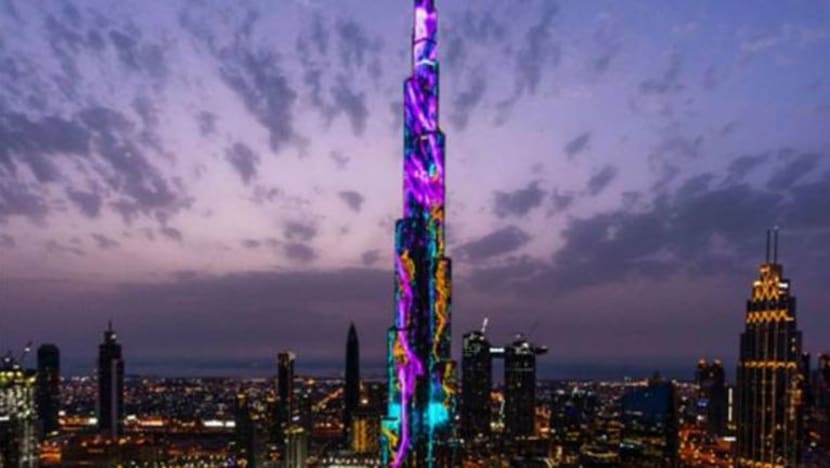 Burj Khalifa hiasi latar langit sempena bulan Ramadan, papar 99 nama Allah