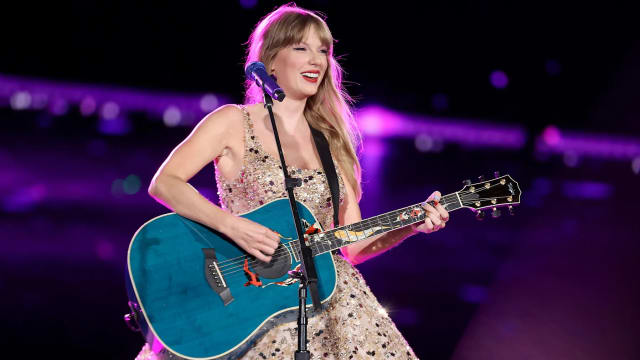 星耀樟宜为Taylor Swift本地演唱会预热　举办大型合唱活动，还送手链！
