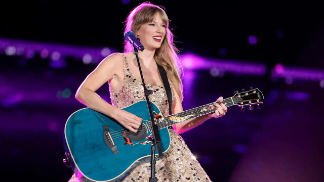 轮到Taylor Swift炸场!16款巡演造型,新加坡站会穿哪几套? - 8world Entertainment Lifestyle