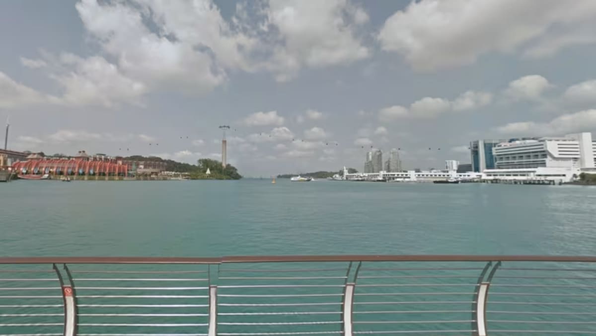 Kayaker missing off the coast of Sentosa; search operation ongoing