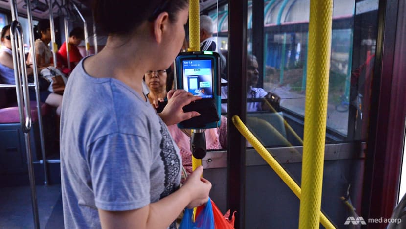 Fare display using SimplyGo EZ-Link cards 'technically possible' but slow, says LTA