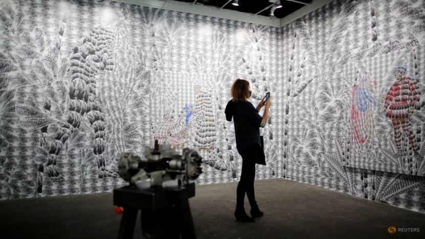 Paris art fair gets back to business after COVID pause Paris art fair gets back to business after COVID pause