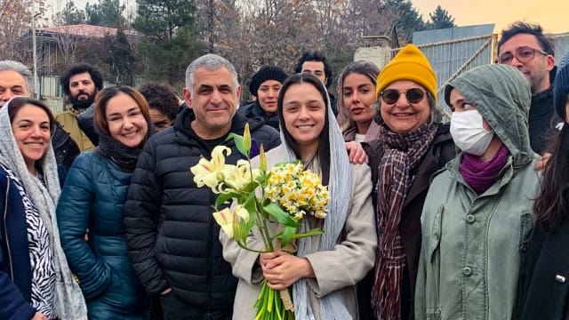 伊朗著名女演员因支持抗议被拘留 近三周后获准保释