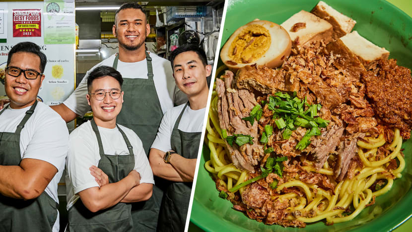 Long Queues At S’pore’s “1st Halal Hokkien Braised Duck Stall”; Chinese-Muslim Converts Who Haven’t Tasted Dish In Decades Among Customers Long Queues At S’pore’s “1st Halal Hokkien Braised Duck Stall”; Chinese-Muslim Converts Who Haven’t Tasted Dish In Decades Among Customers