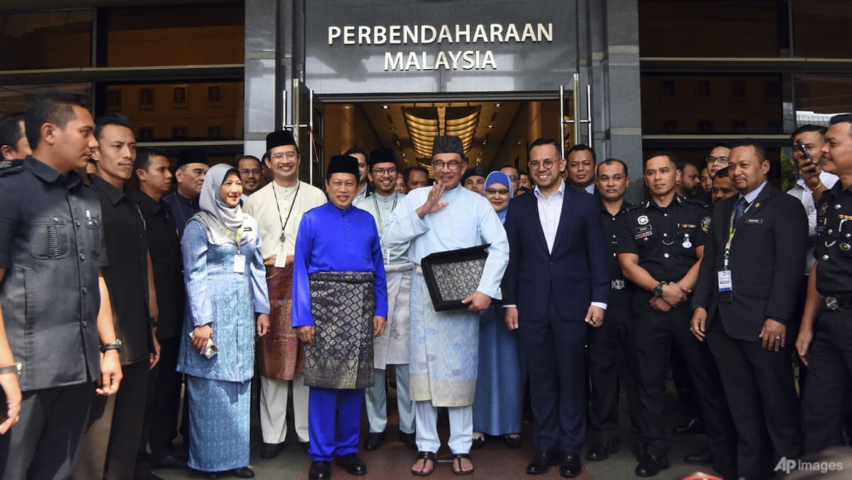 Snap Insight: With eye on state polls, Anwar’s budget focused on aid for those struggling Snap Insight: With eye on state polls, Anwar’s budget focused on aid for those struggling