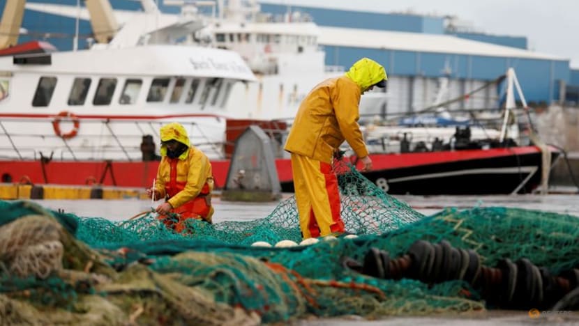 Britain steps up post-Brexit dispute with France over fishing