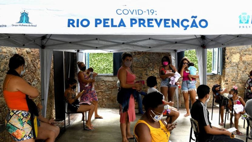 Brazil reels as Omicron spreads, weighing on hospitals and economy Brazil reels as Omicron spreads, weighing on hospitals and economy