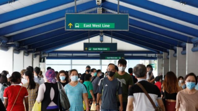 政府处理疫情表现如何？民调结果先跌后起