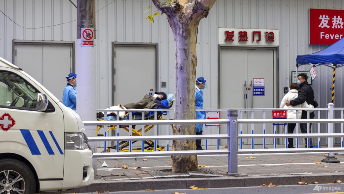 Rumah sakit Shanghai memperingatkan ‘perjuangan tragis’ seiring penyebaran COVID-19
