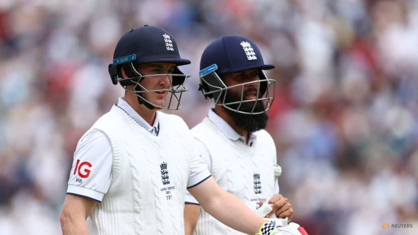 Brook counter-attacks after Australia take early wickets