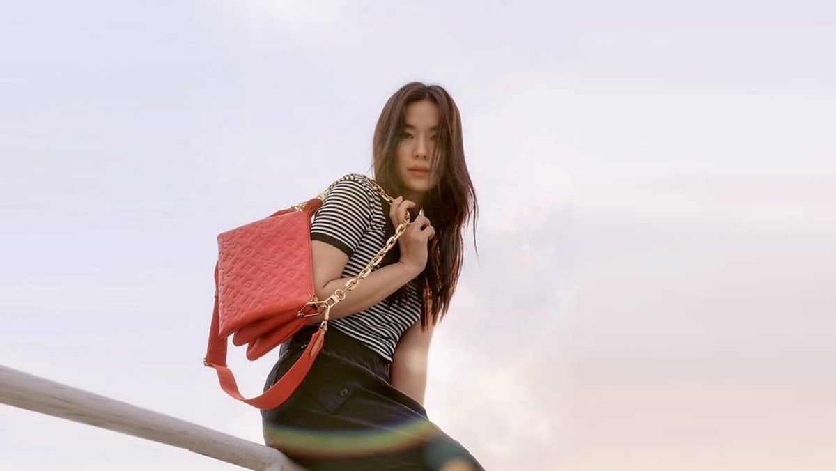 Ingin memanjakan diri Anda dengan tas baru?  Dapatkan inspirasi fesyen dari Rebecca Lim