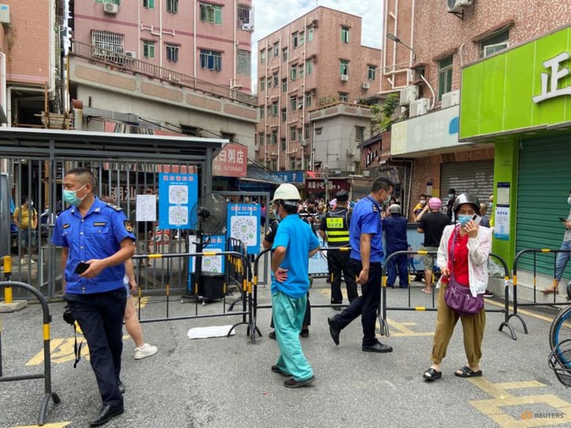 China's Shenzhen shuts key electronics market to fight COVID-19 China's Shenzhen shuts key electronics market to fight COVID-19