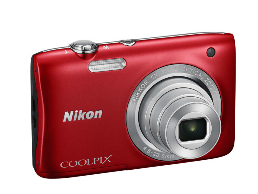 A battle of two compact digital cameras TODAY