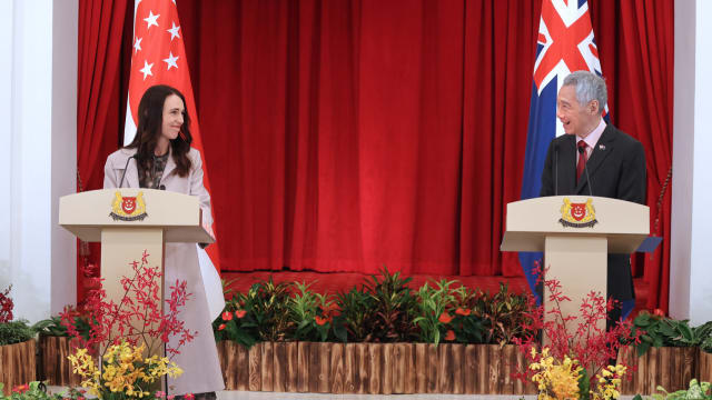 我国和新西兰将在气候变化和绿色经济领域加强合作