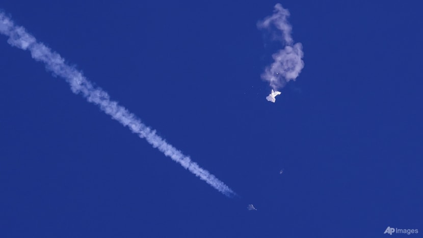 As jets closed in on China balloon, hobbyists were listening As jets closed in on China balloon, hobbyists were listening
