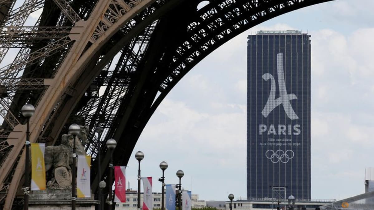Kesepakatan sponsorship Olimpiade potensial menguji pewaris LVMH Antoine Arnault