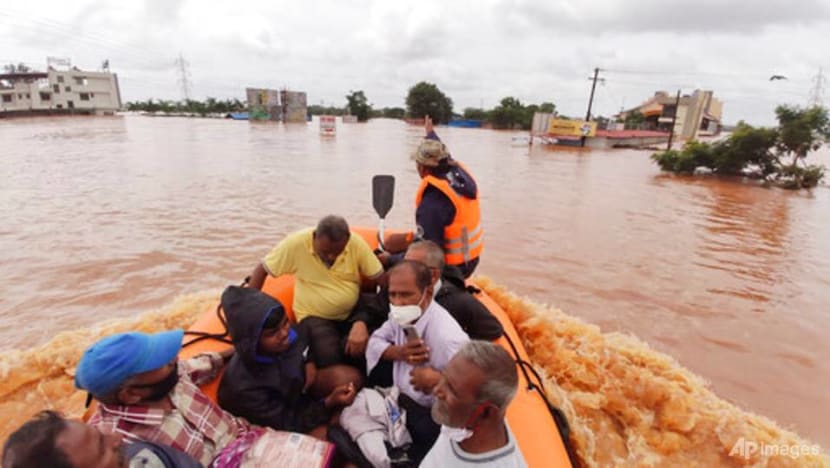 India begins landslide, flood clean-up as deadly monsoon rains ease India begins landslide, flood clean-up as deadly monsoon rains ease