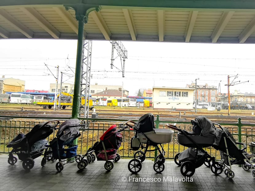 The strollers, said Mr Malavolta, were brought to the platform by local mothers and women's associations before it was taken by those who needed them. 