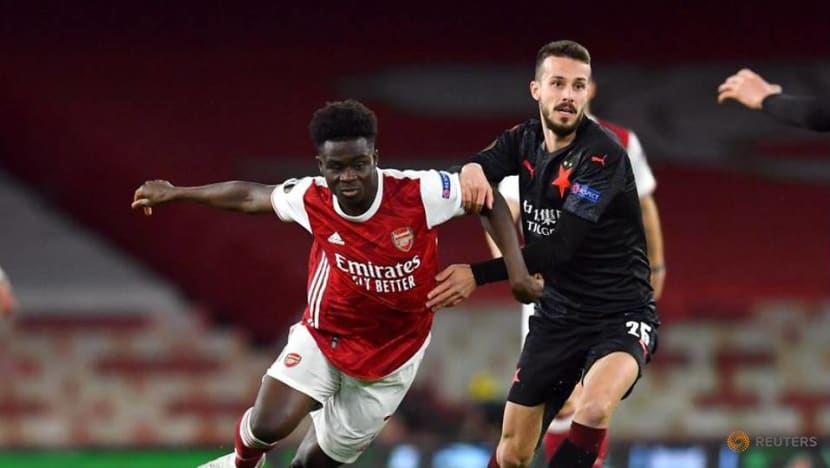 Football: Arsenal's injury woes deepen as Saka limps off with thigh issue