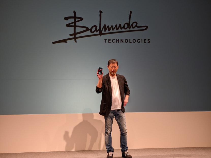 Balmuda CEO Gen Terao holds the company’s new smartphone at a news conference in Tokyo on Nov 16, 2021. Balmuda CEO Gen Terao holds the company’s new smartphone at a news conference in Tokyo on Nov 16, 2021.