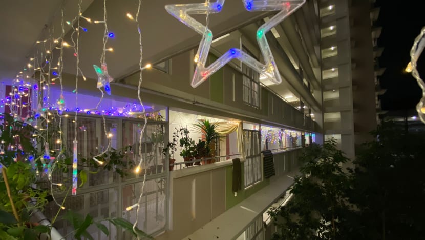 Hias indah koridor flat Tampines untuk balas jasa jiran tetangga