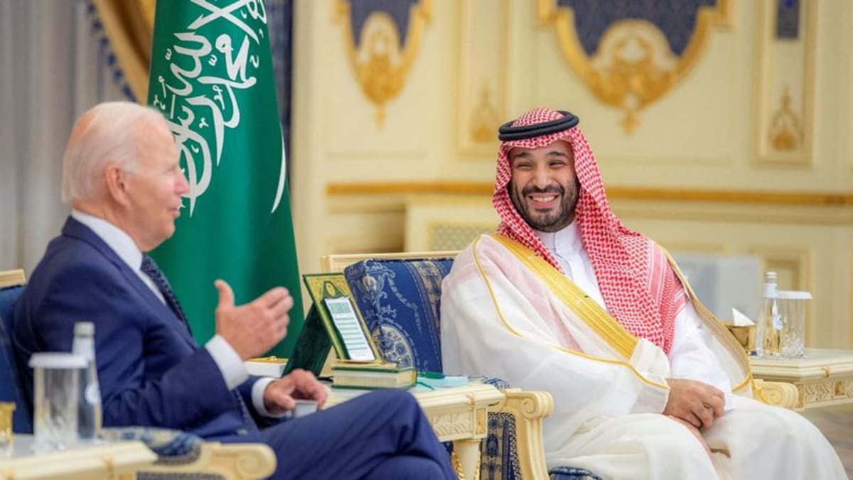 Kudeta golf Arab Saudi menyoroti komitmen hak asasi manusia Biden
