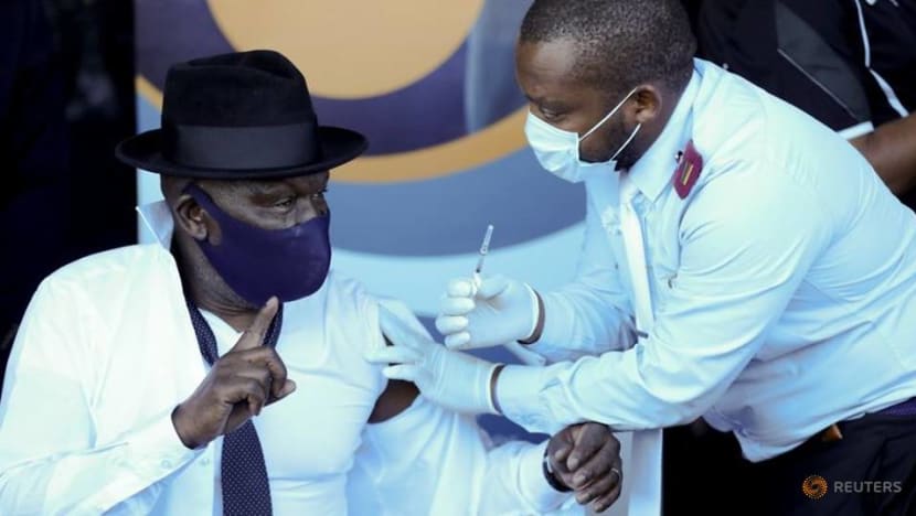 South Africa aims for 35 million people vaccinated against COVID-19 by Christmas South Africa aims for 35 million people vaccinated against COVID-19 by Christmas