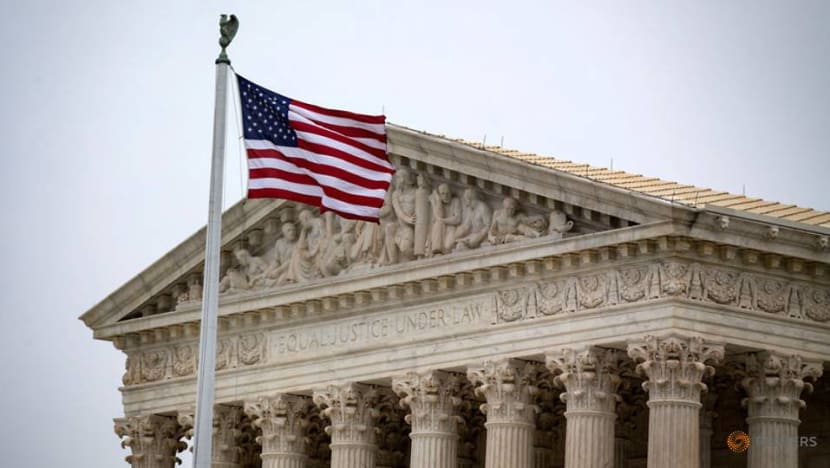 Trump administration asks US high court to lift order extending census count Trump administration asks US high court to lift order extending census count