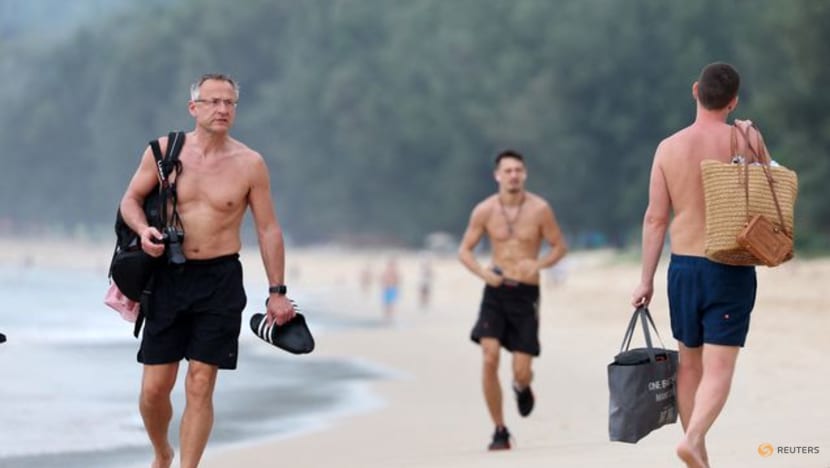 Thousands of Russians stuck in Thailand as sanctions kick in Thousands of Russians stuck in Thailand as sanctions kick in