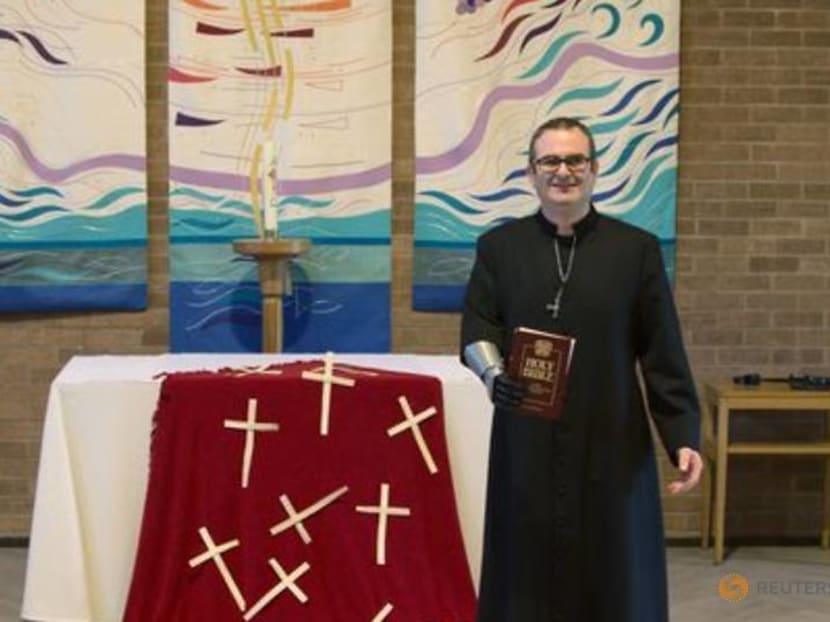 Bionic arm answers trainee vicar's prayers Bionic arm answers trainee vicar's prayers
