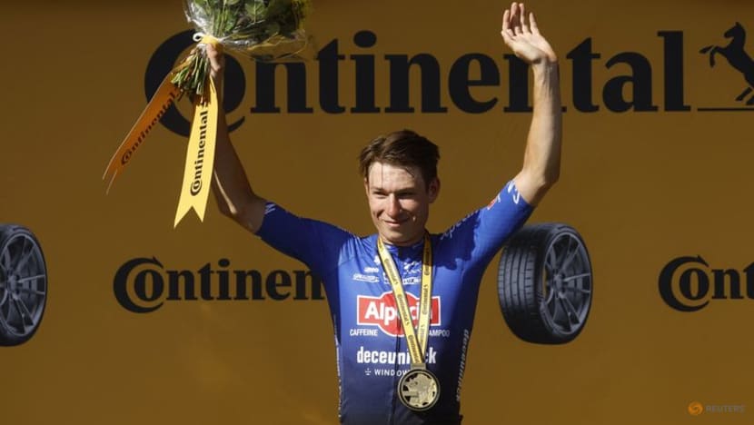 Philipsen wins Tour de France stage 15 as Vingegaard hits the deck Philipsen wins Tour de France stage 15 as Vingegaard hits the deck