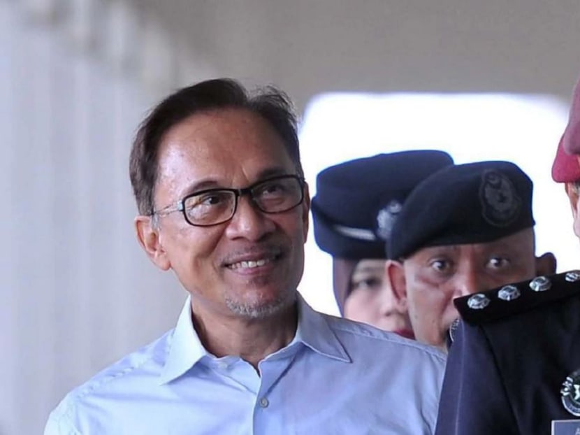 Malaysia's former deputy prime minister Anwar Ibrahim also claimed that the former Bank Negara Malaysia assistant governor did not provide a complete report on the billions in forex losses suffered by the central bank. Photo: New Straits Times