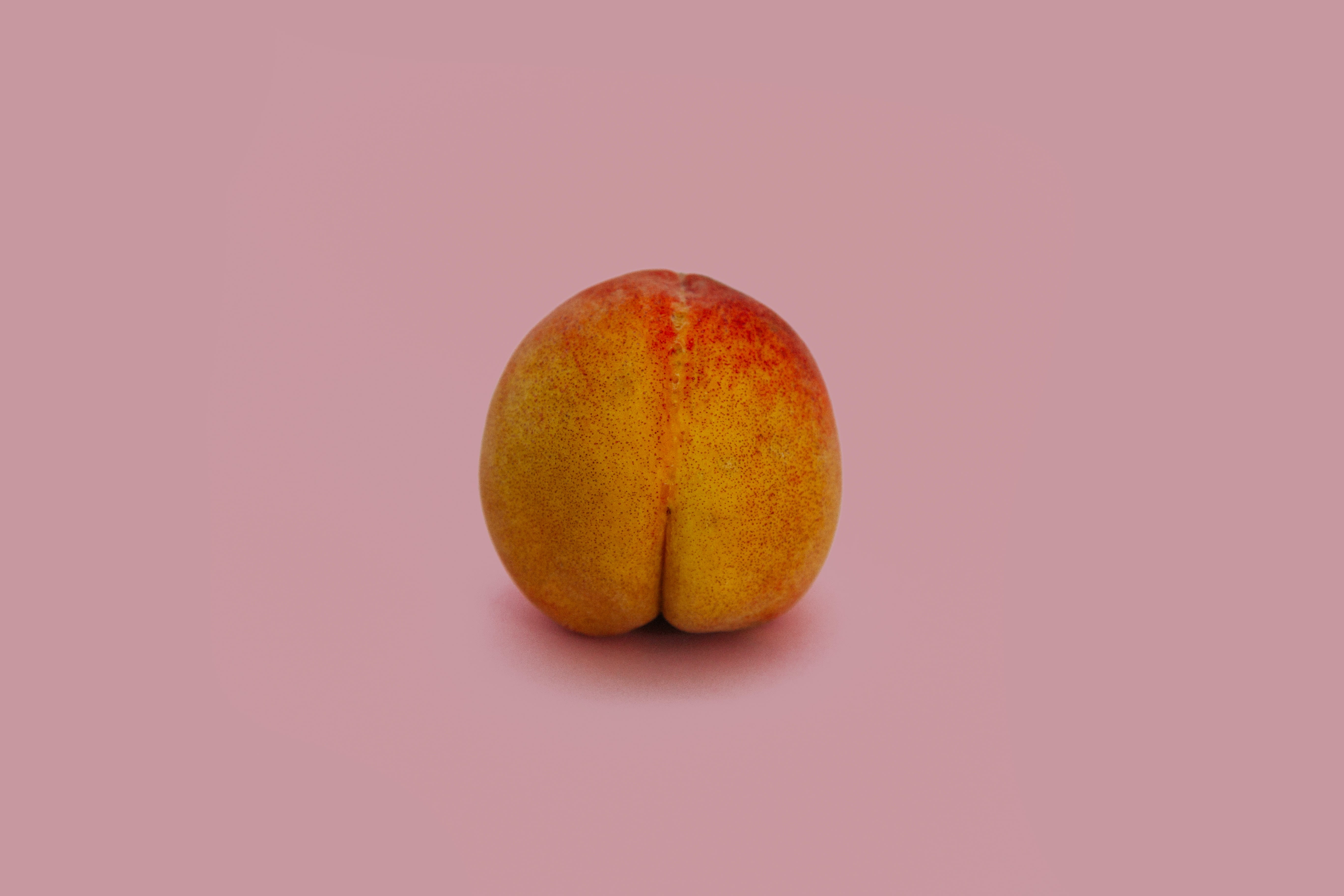 S’pore Art Museum Invites Women To Submit Pics Of Their Bums For Exhibition; Draws Mixed Reactions From Netizens S’pore Art Museum Invites Women To Submit Pics Of Their Bums For Exhibition; Draws Mixed Reactions From Netizens