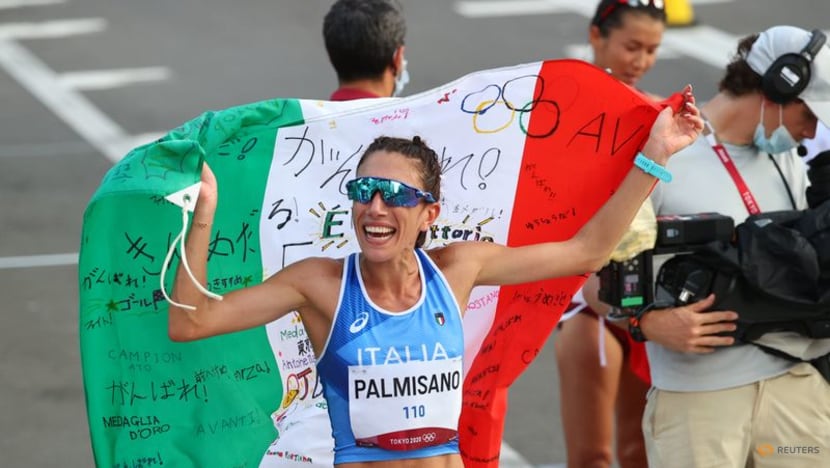 Olympics-Athletics-Italy's Palmisano wins women's 20km race walk Olympics-Athletics-Italy's Palmisano wins women's 20km race walk