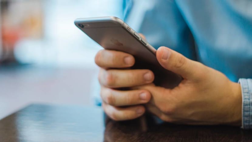 Former Singtel employee jailed for cheating friends into signing up for mobile plans Former Singtel employee jailed for cheating friends into signing up for mobile plans