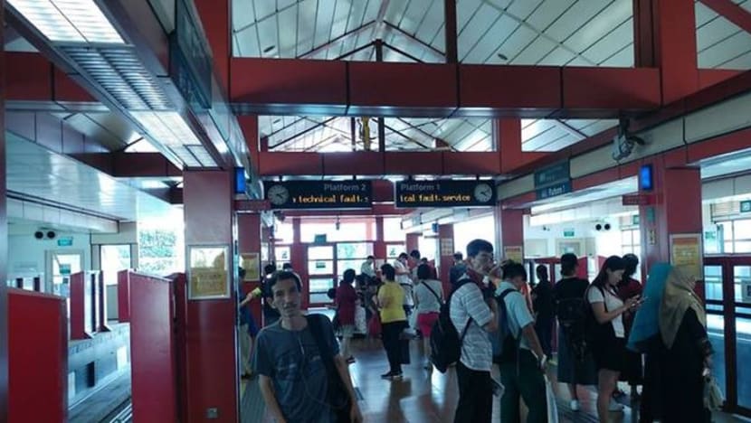 Sebahagian khidmat LRT Bukit Panjang digantung akibat masalah kereta api